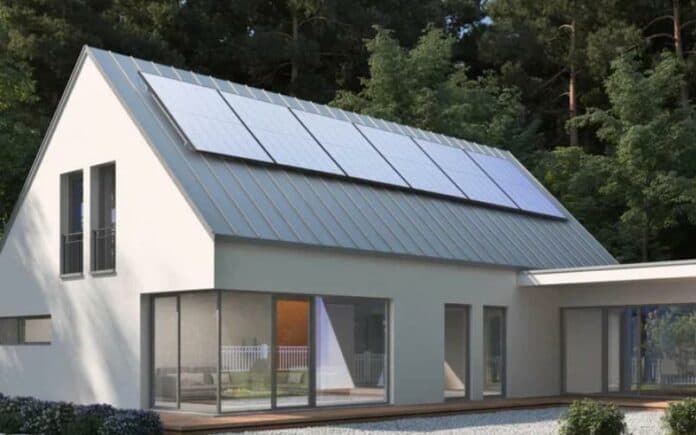 EcoFlow solar panels on blue roof