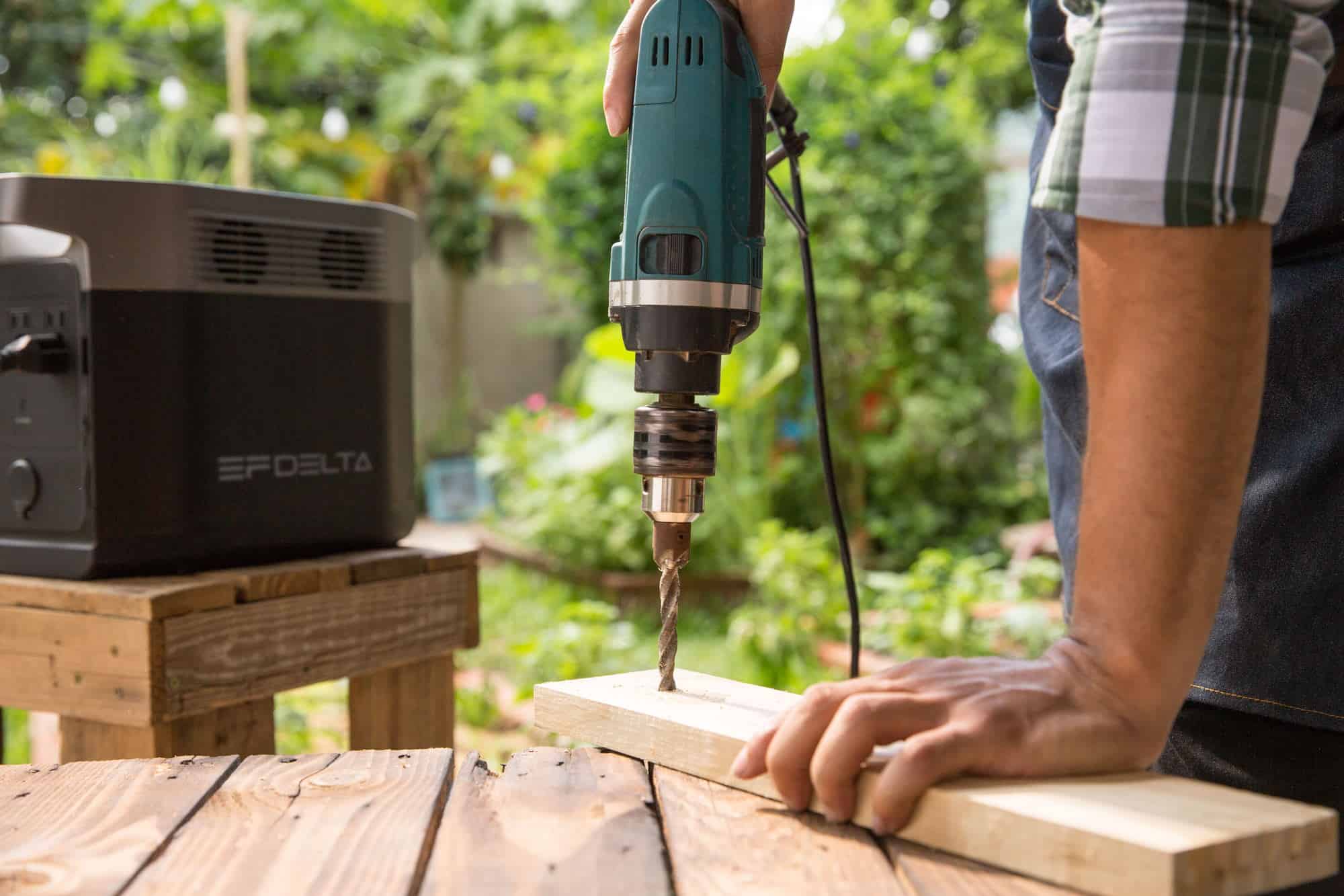 Best Solar Panel Kits For Your Shed In Reviewed