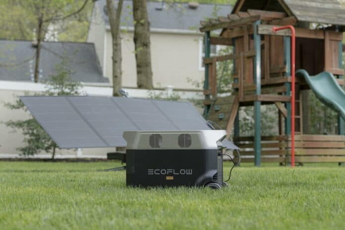 EcoFlow DELTA Pro Power Station - Solar Panel