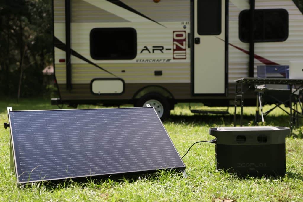 placa solar en furgoneta y caravana