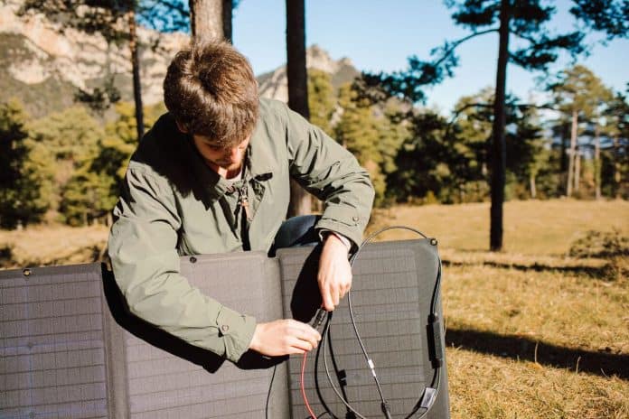 panneau solaire monophasé sur installation triphasé