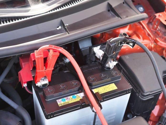 車 バッテリー ソーラー 過充電