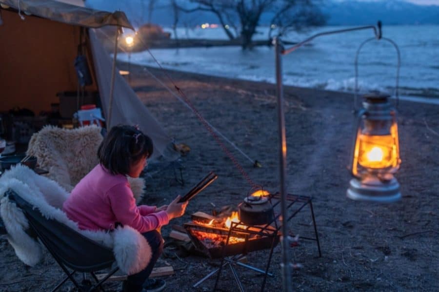 冬 キャンプ 寒さ 対策 電源