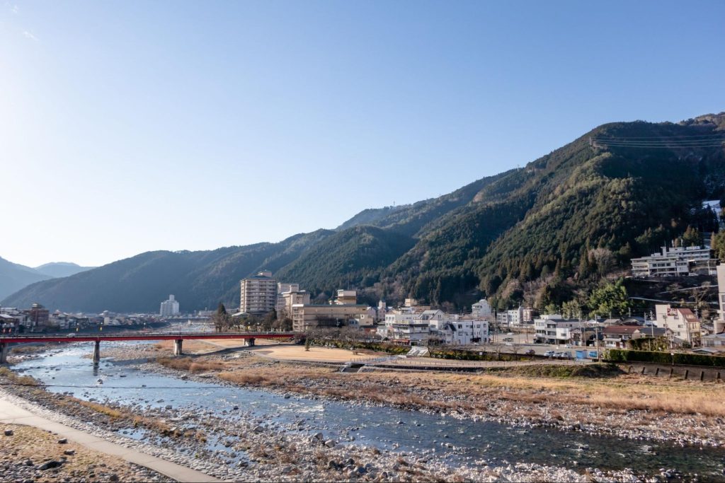 一泊二日 国内旅行 おすすめ 理由