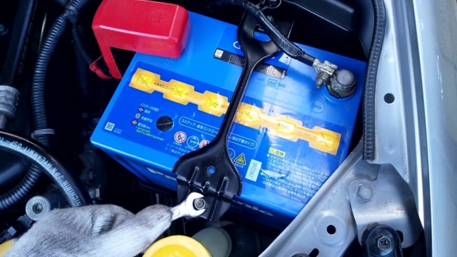 車 バッテリー 充電 時間