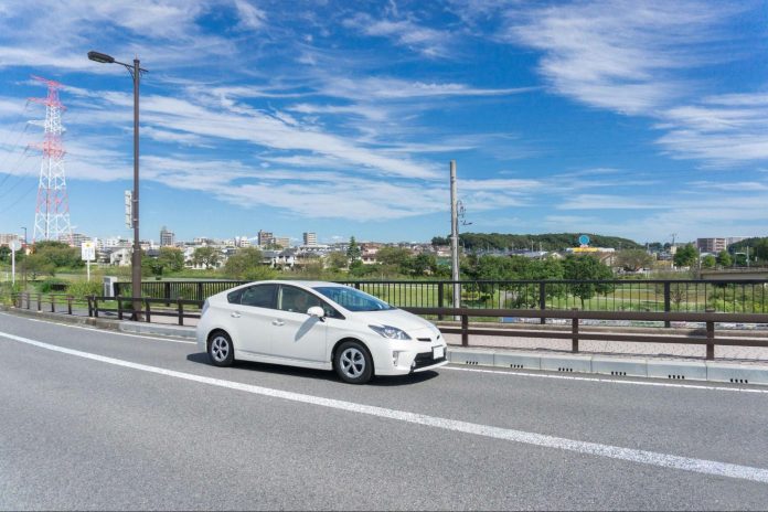 プリウス 車中泊