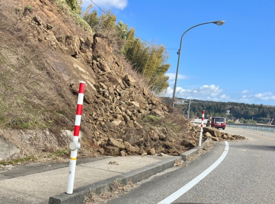 トカラ列島 群発地震 解説