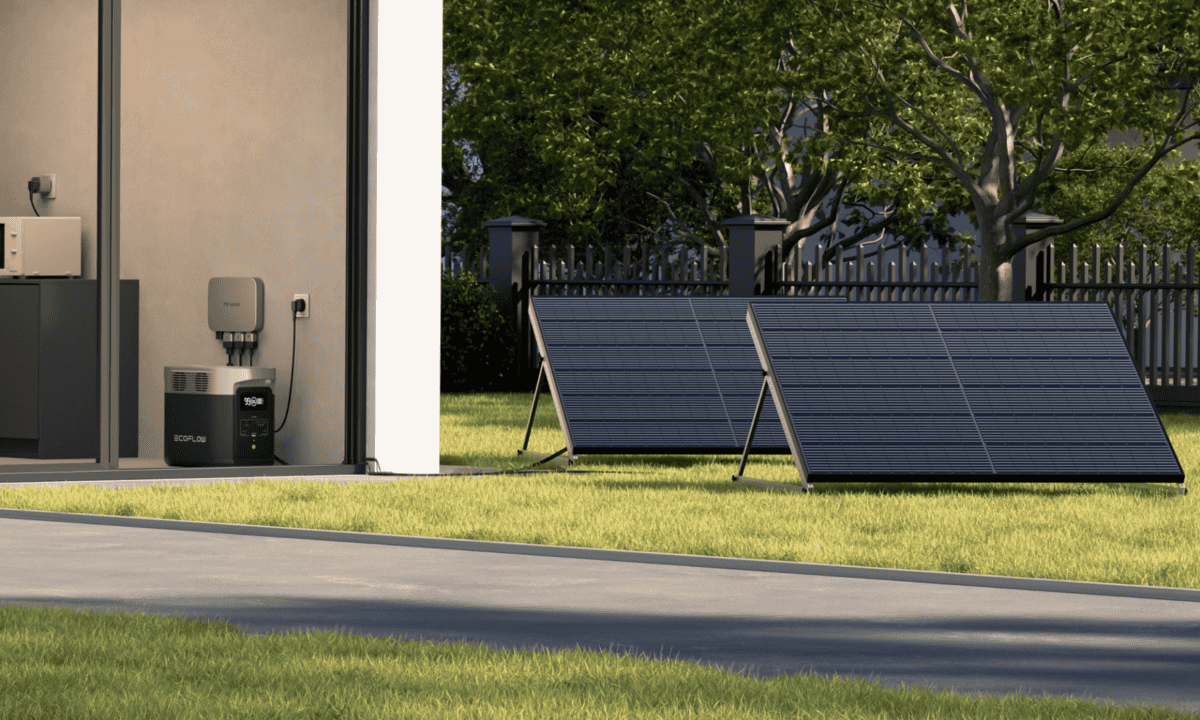 Off-Grid vs On-Grid Solar Systems: Which is Best for UK Homes?