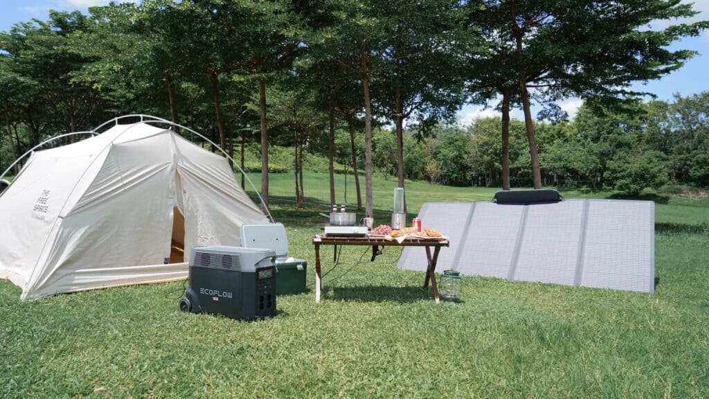 If you're going on a camping trip for a couple of weeks DELTA Pro has enough power to power your home comforts for hours on end. 