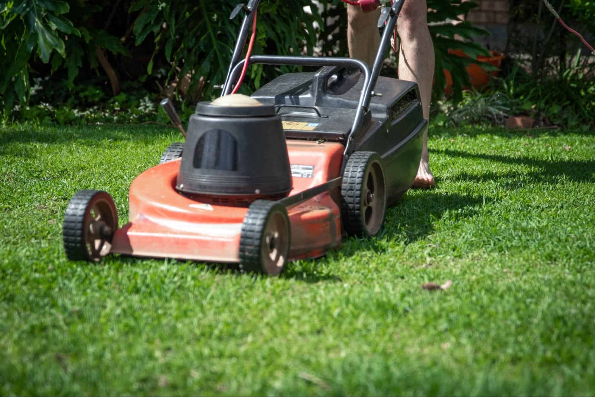 Lawn Mower Sulky Options » Pros and Cons of Velke Types – iGoPro Lawn Supply